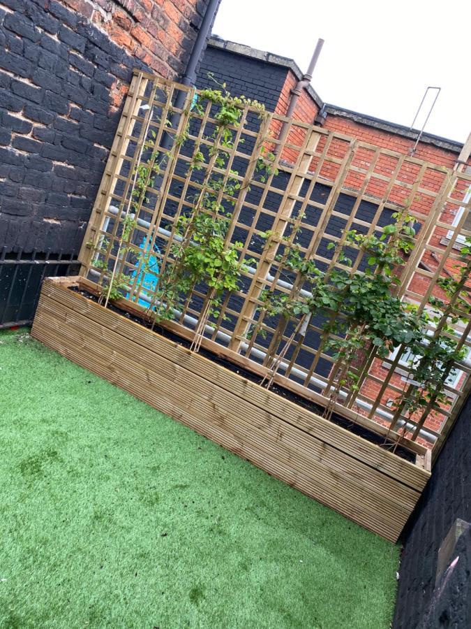 Liverpool Party Pad Hotell Eksteriør bilde