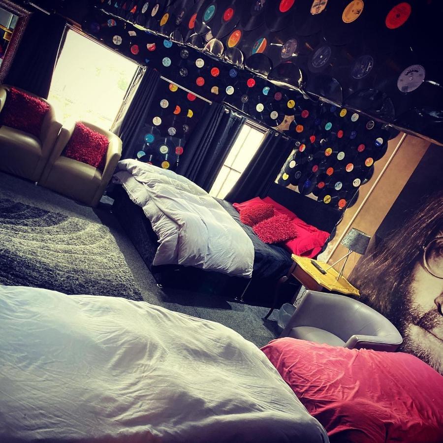 Liverpool Party Pad Hotell Eksteriør bilde