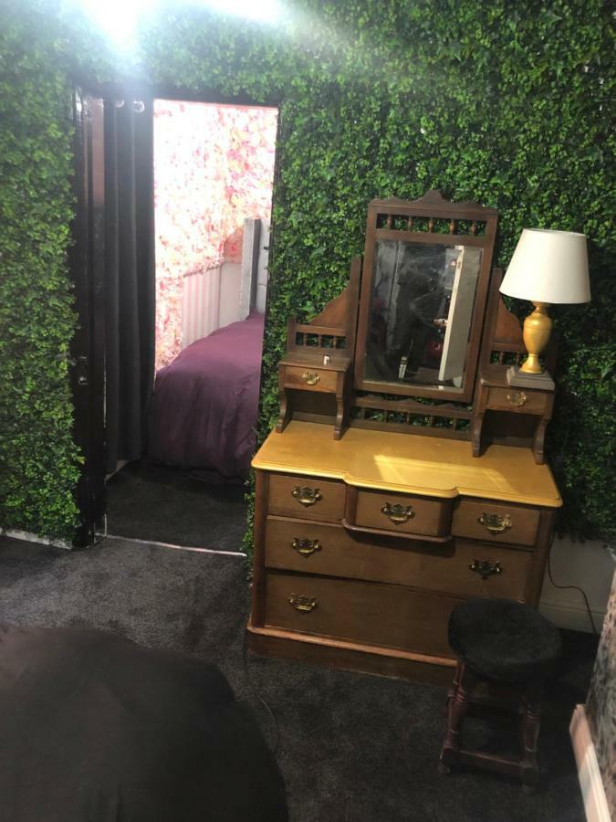 Liverpool Party Pad Hotell Eksteriør bilde